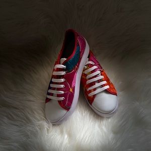 Hand embroidery!!! Size 9 USA (6mex)